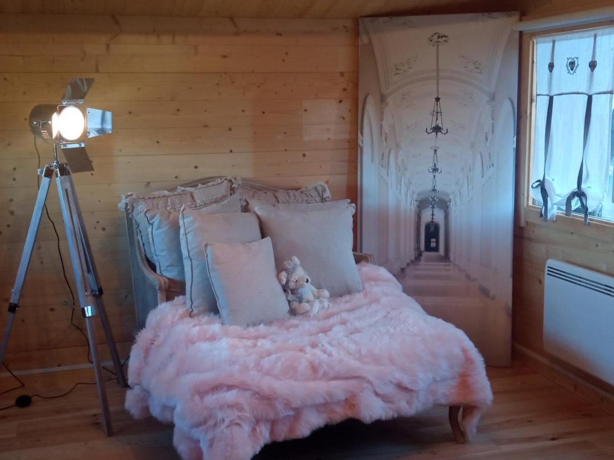 Chambre Studio Photo Chalet Sdb Partagee A Proximite Chavagne Exterior photo